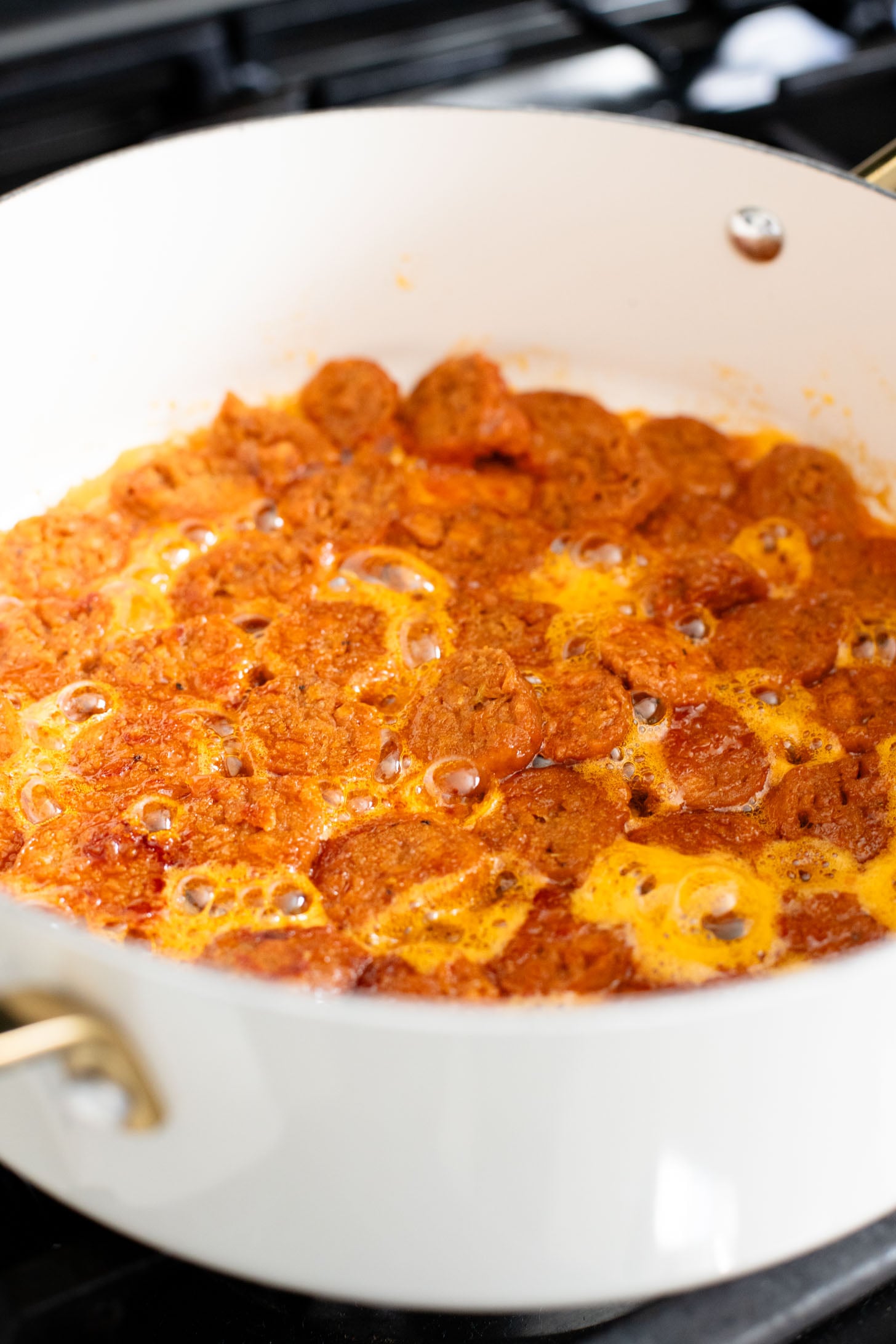 This Vegan Sausage & Broccoli Orzo Skillet is a one pot, vegan dinner that is ready in 40 minutes! Quick, easy & delicious | ThisSavoryVegan.com