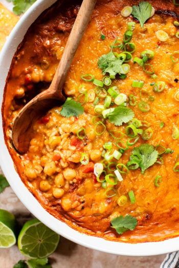 This Chickpea & Rice Enchilada Bake is a quick weeknight dinner that makes great leftover lunches. Super easy & delicious | ThisSavoryVegan.com