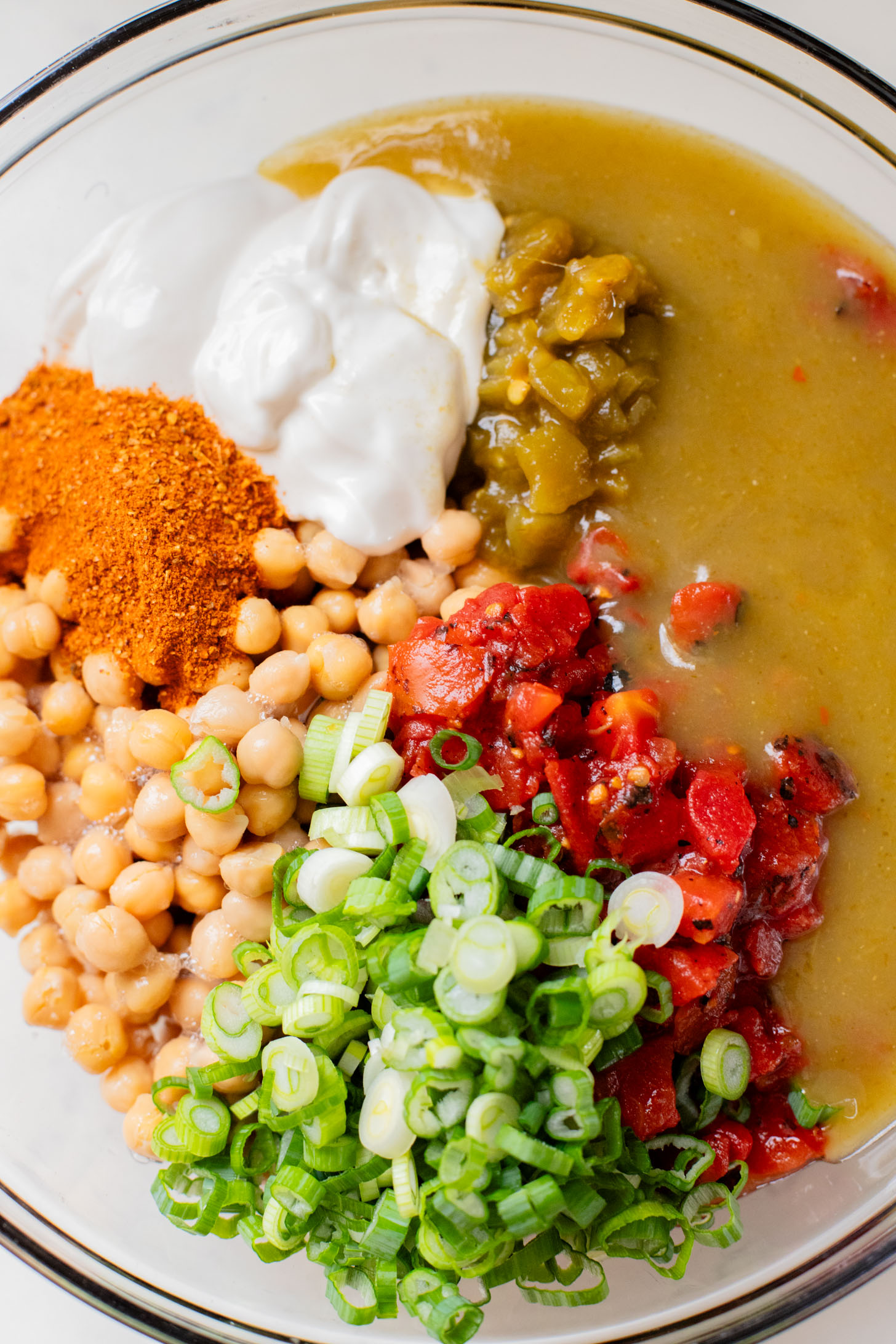 This Chickpea & Rice Enchilada Bake is a quick weeknight dinner that makes great leftover lunches. Super easy & delicious | ThisSavoryVegan.com