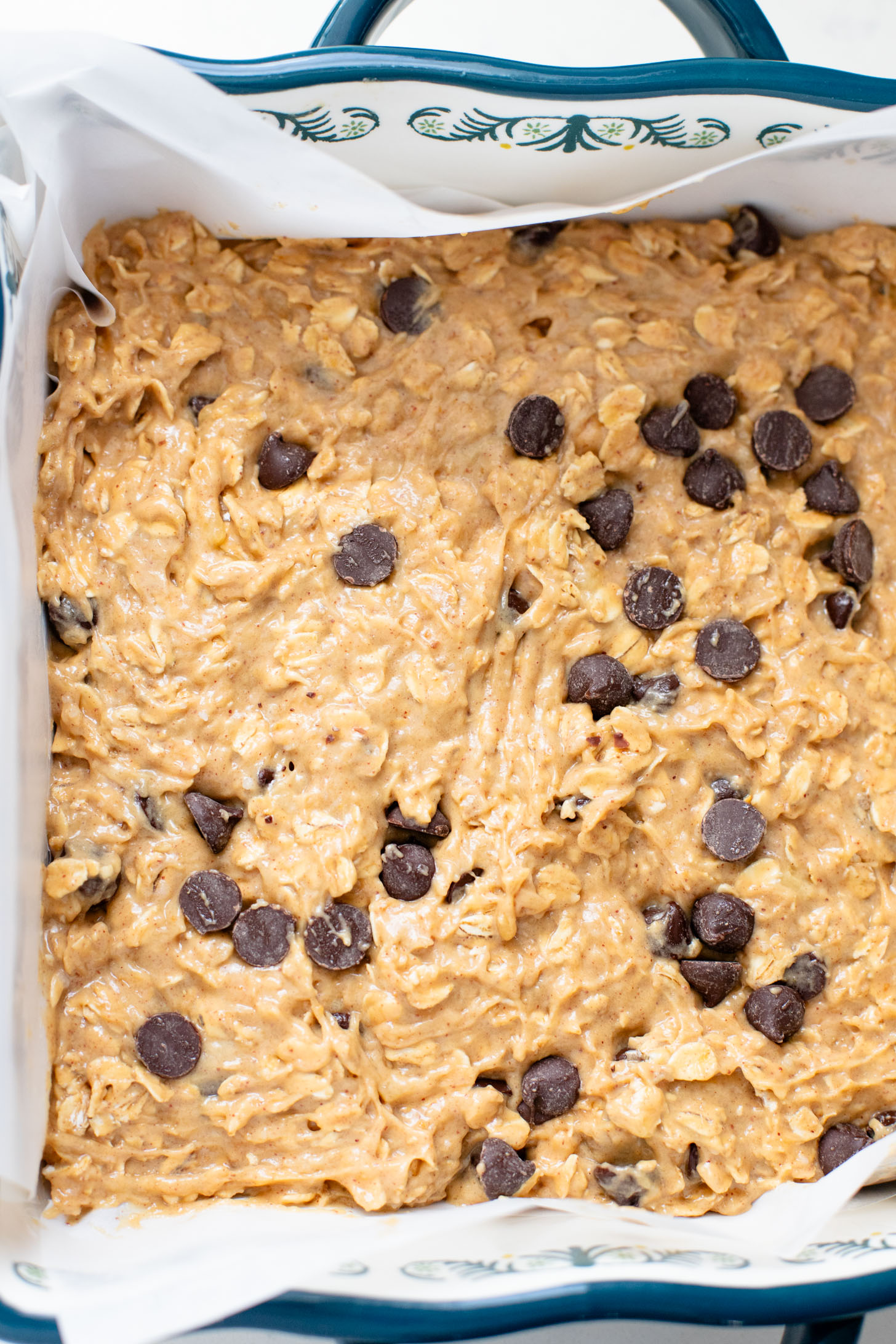 These Vegan Protein Oat Bars are the perfect snack or dessert for the novice baker. Nothing fancy, just a tasty dairy-free treat | ThisSavoryVegan.com
