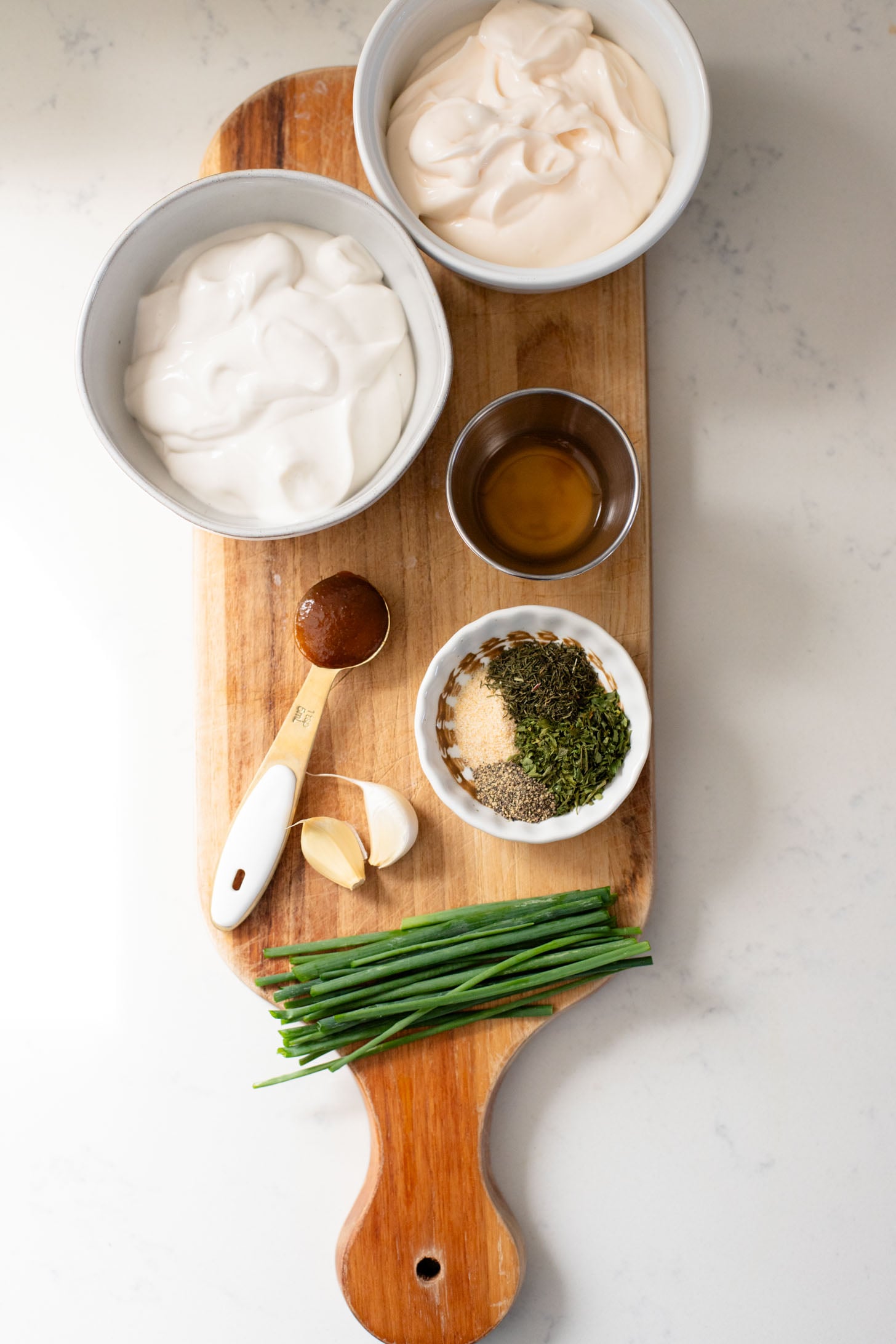 This is seriously the Best Vegan Ranch Dip - you'll never miss the dairy! This vegan dip is perfect for a party or game day snack | ThisSavoryVegan.com