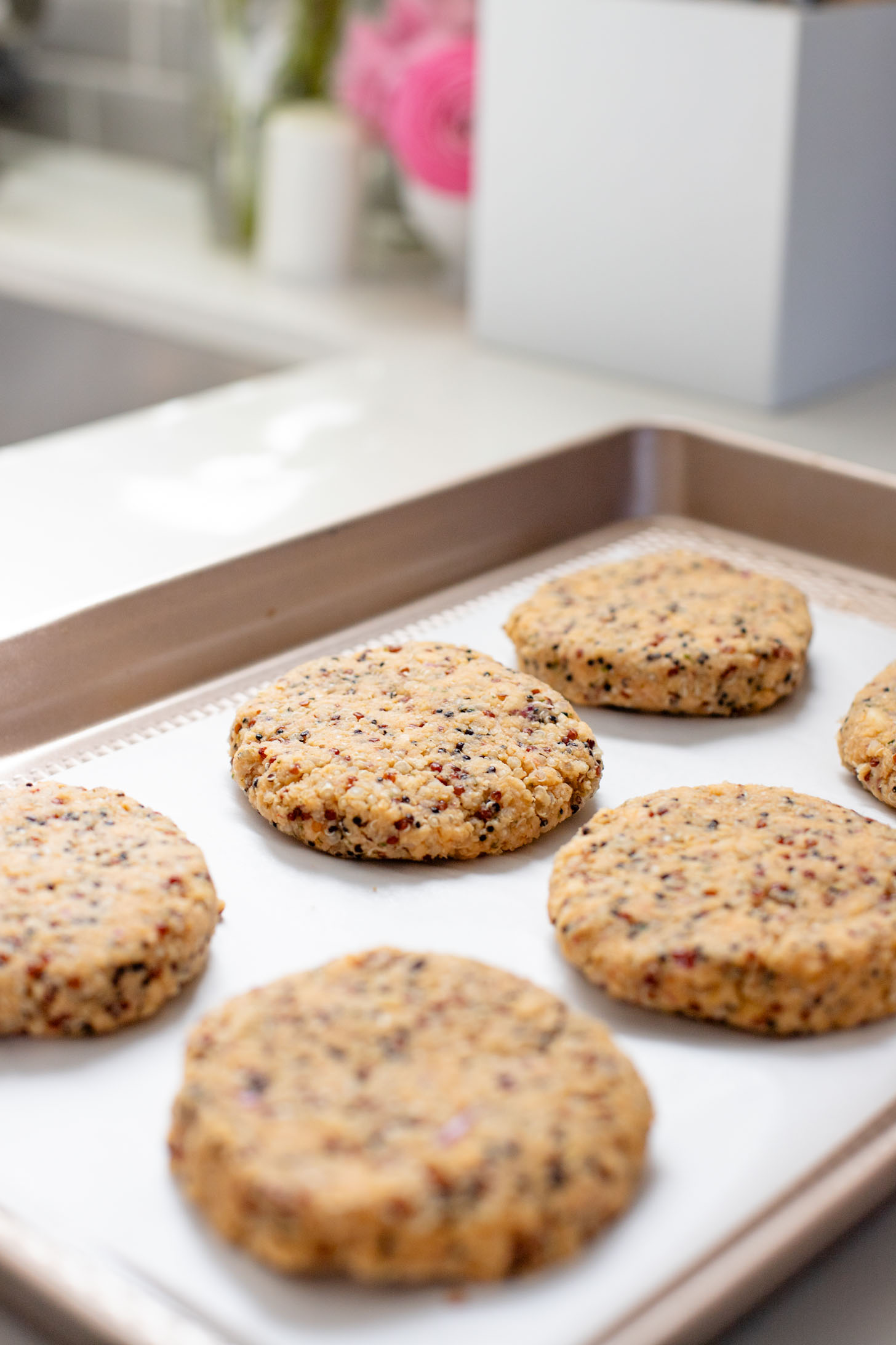 These Crispy Chickpea Quinoa Patties are made with simple ingredients and topped with a dairy-free lemon garlic aioli | ThisSavoryVegan.com