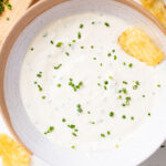 This Quick French Onion Dip is not only ready in 5 minutes, it is also totally dairy-free! And trust me you won't even notice - it is so good | ThisSavoryVegan.com