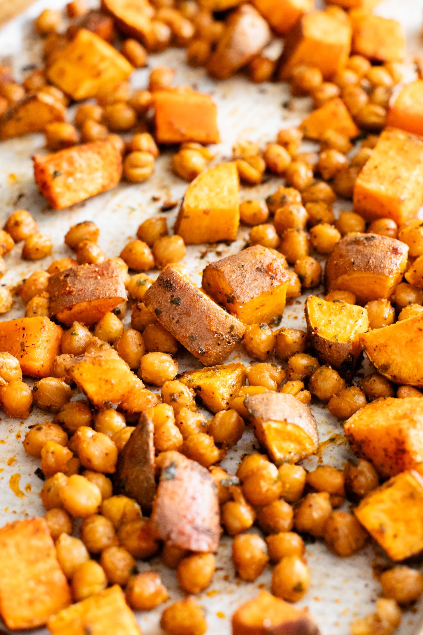 These Pesto Sweet Potato Quinoa Bowls are a super delicious vegan lunch or dinner. Packed with nutritious ingredients & plant protein | ThisSavoryVegan.com