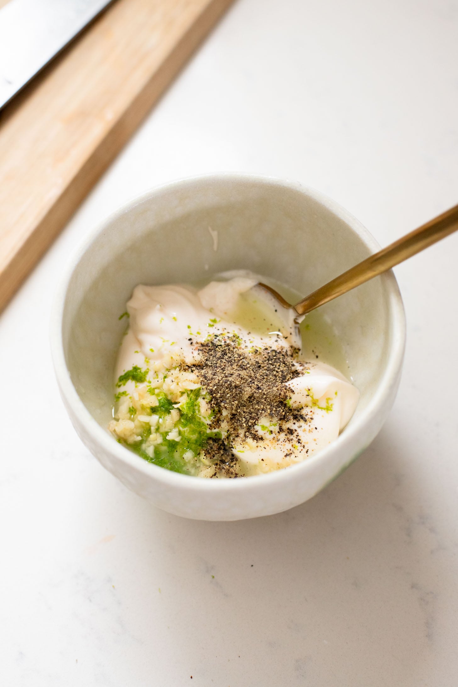 Skip going out to eat and make these Vegan Chipotle Chicken Pitas instead! Crispy vegan chicken with a lime aioli wrapped in a pita with veggies | ThisSavoryVegan.com