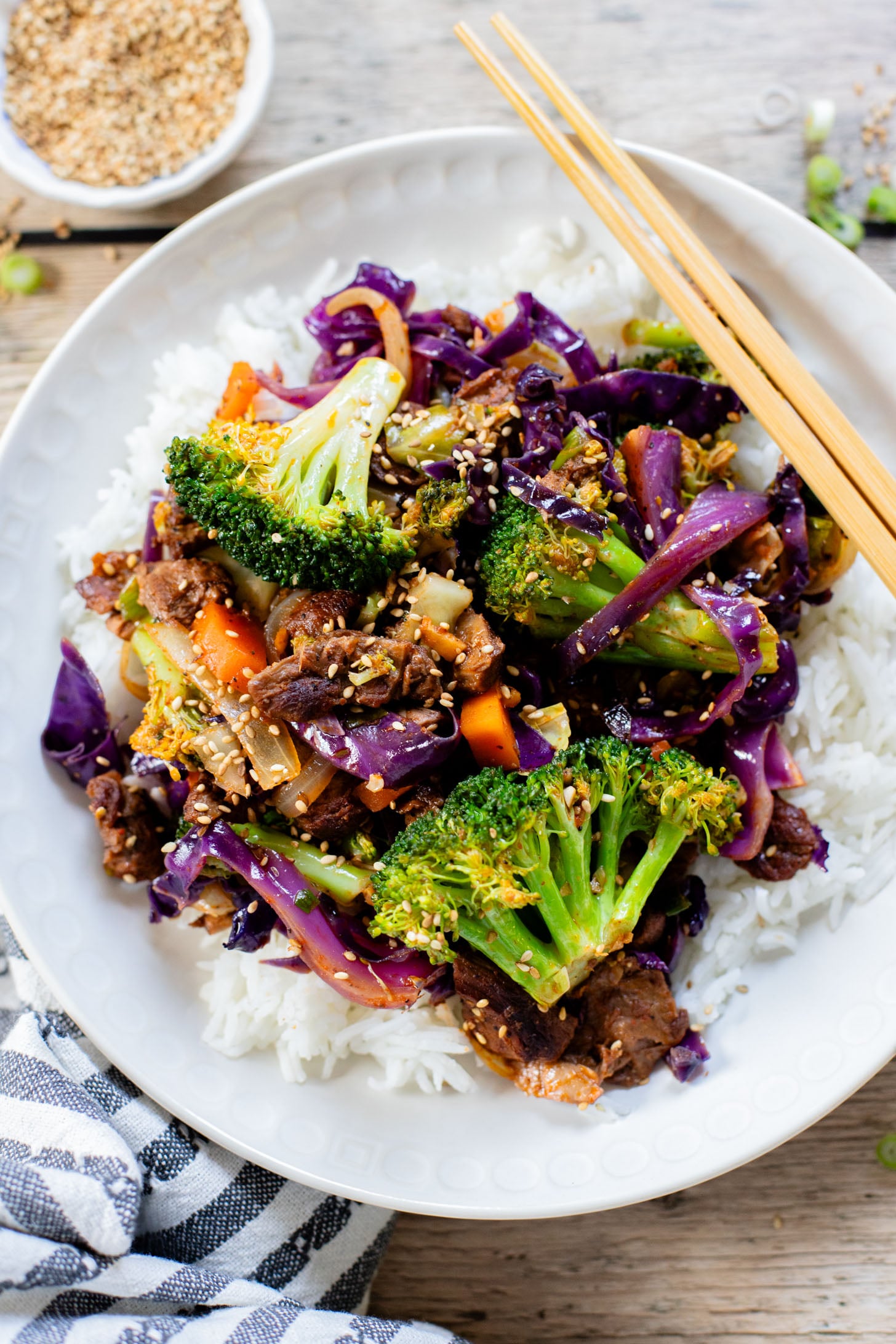 This Vegan Steak Stir-Fry has been on repeat at my house. It is quick, protein-packed and super tasty. The leftovers are great for lunches too | ThisSavoryVegan.com