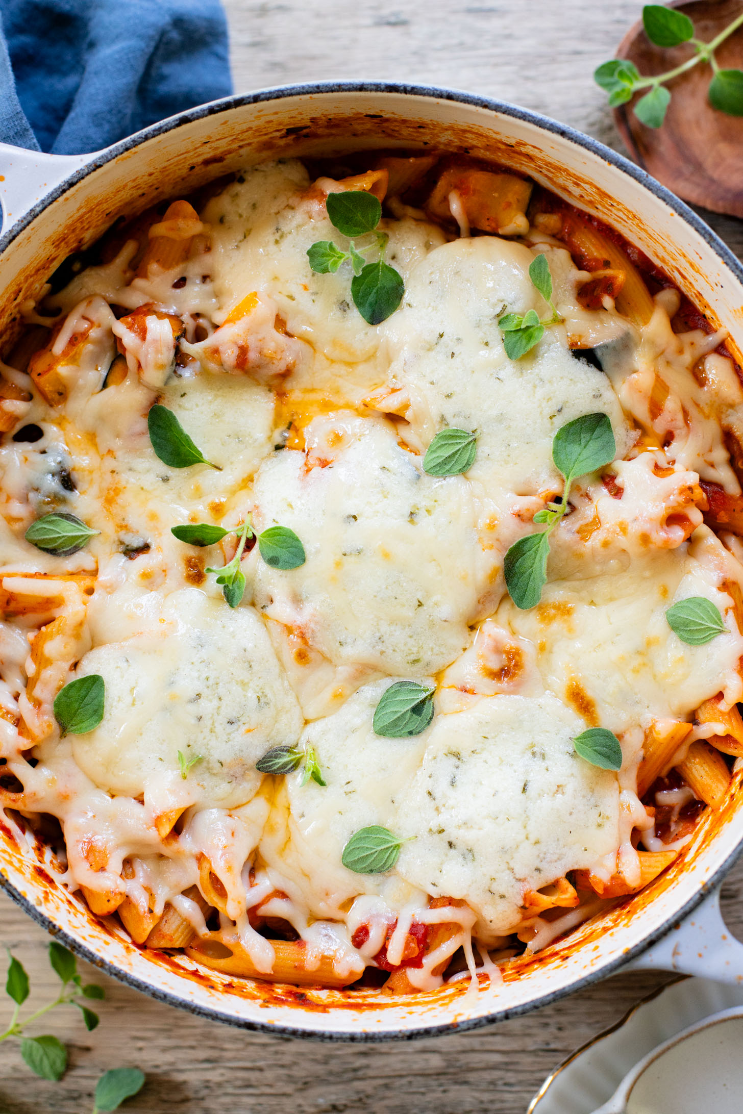 This Cheesy Zucchini Penne is a one-pot, dairy-free dinner! Packed with summer squash, marinara and a cheesy topping | ThisSavoryVegan.com
