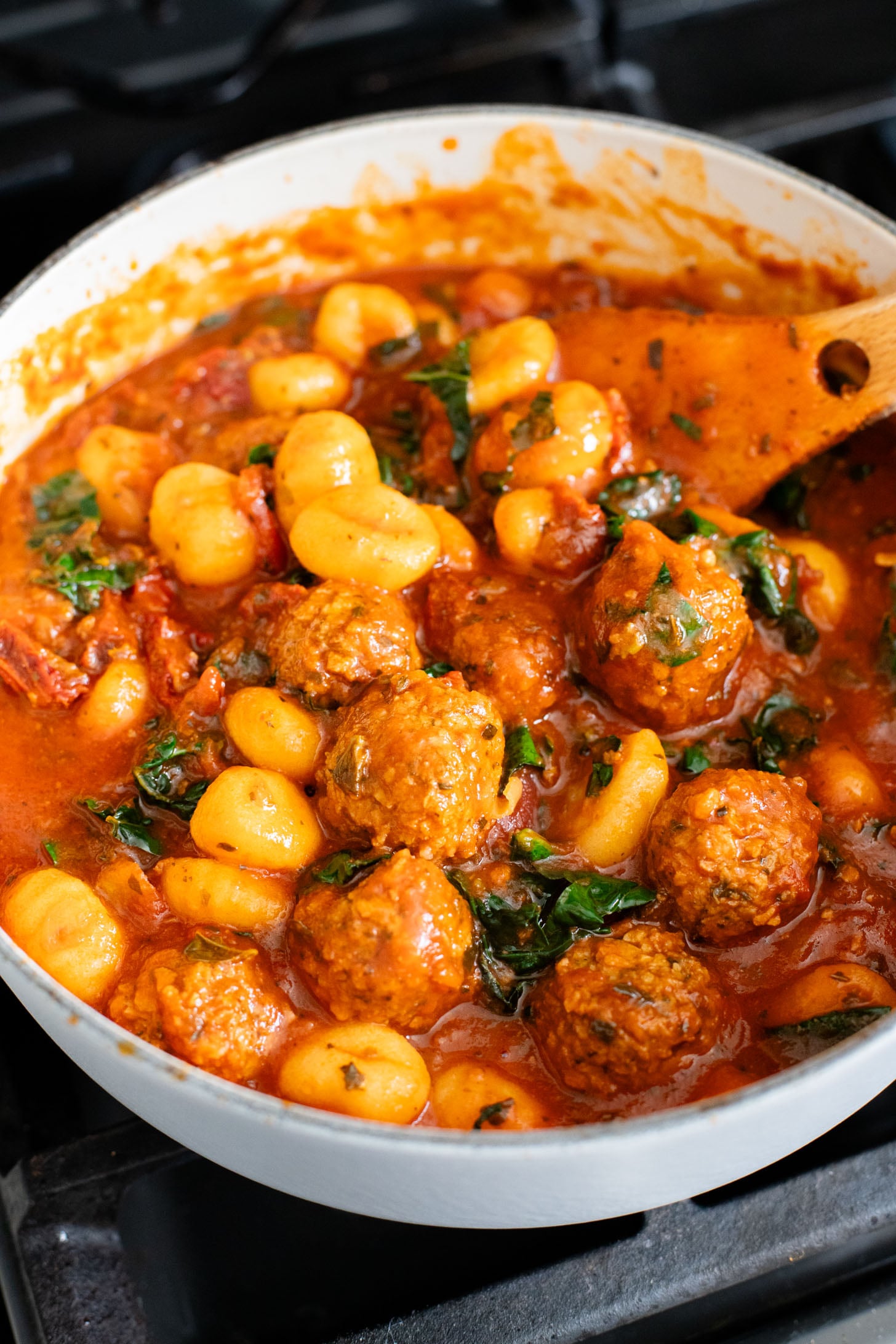 This Trader Joe's Vegan Meatballs & Gnocchi recipe only requires 5 ingredients and less than 30 minutes to get on the table | ThisSavoryVegan.com