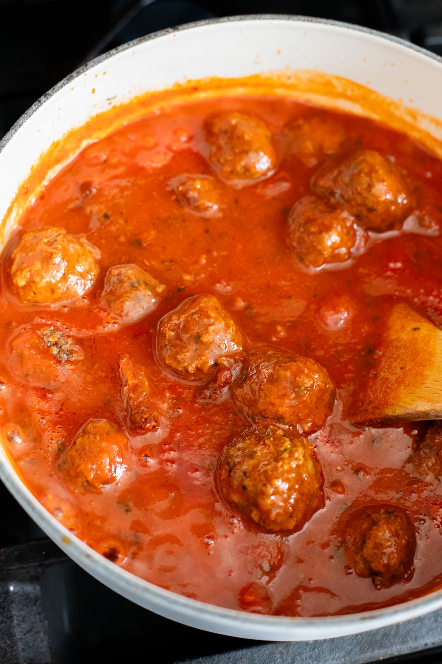 This Trader Joe's Vegan Meatballs & Gnocchi recipe only requires 5 ingredients and less than 30 minutes to get on the table | ThisSavoryVegan.com