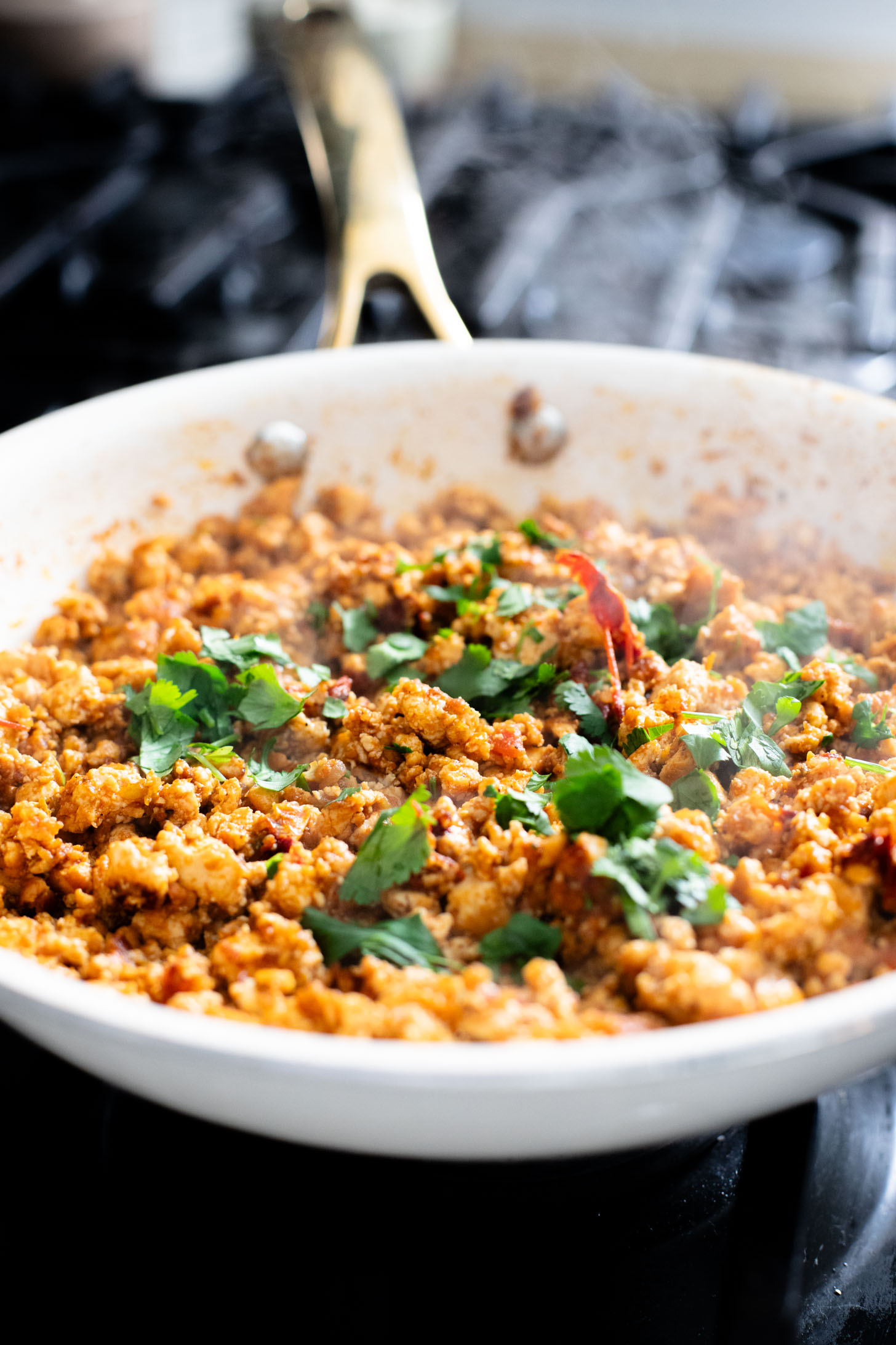 These High Protein Tofu Tacos are simple to make (you just need one skillet and 30 minutes) and they are packed with plant protein | ThisSavoryVegan.com