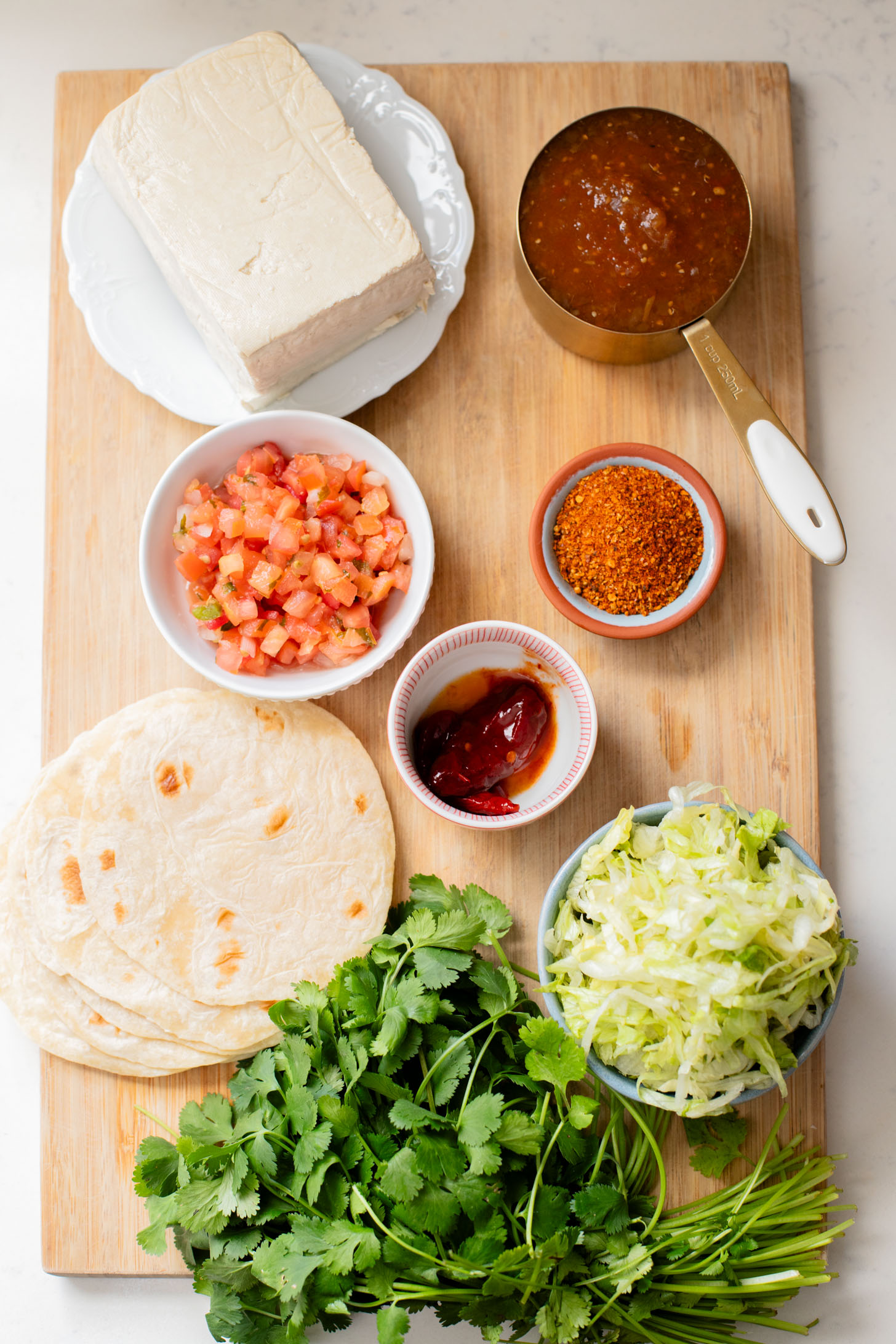These High Protein Tofu Tacos are simple to make (you just need one skillet and 30 minutes) and they are packed with plant protein | ThisSavoryVegan.com