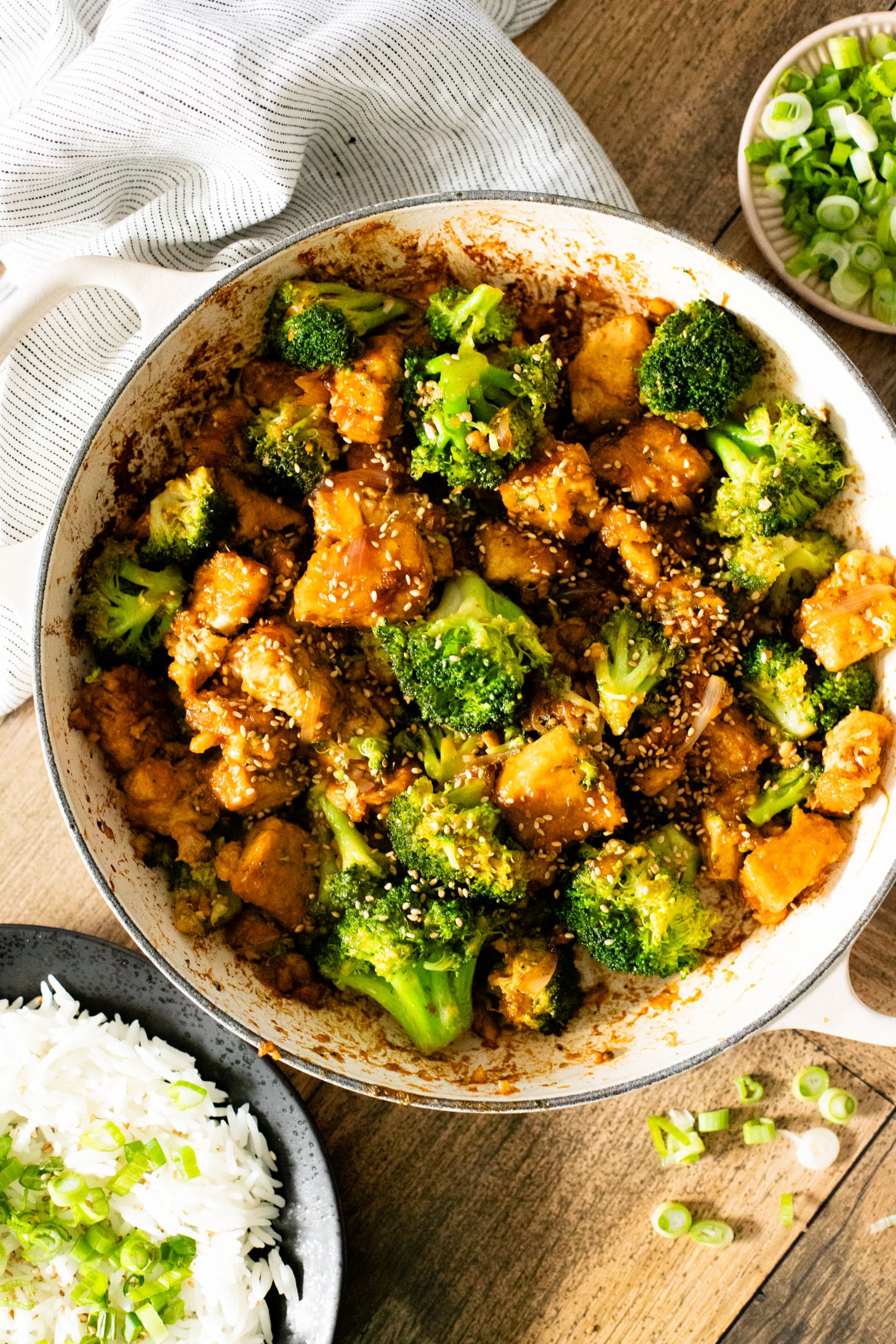This Sticky Tofu & Broccoli is a one-pot vegan dinner that packs in plenty of protein! Ready in 30 minutes for a quick meal | ThisSavoryVegan.com