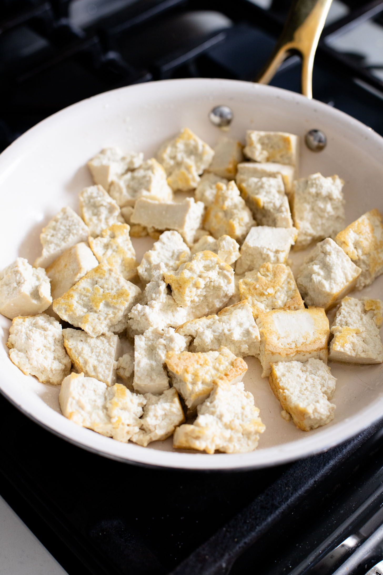 This Sweet Chili Tofu is a 20 minute dinner that is way better than takeout. The tofu is crispy and the sauce is delicious | ThisSavoryVegan.com