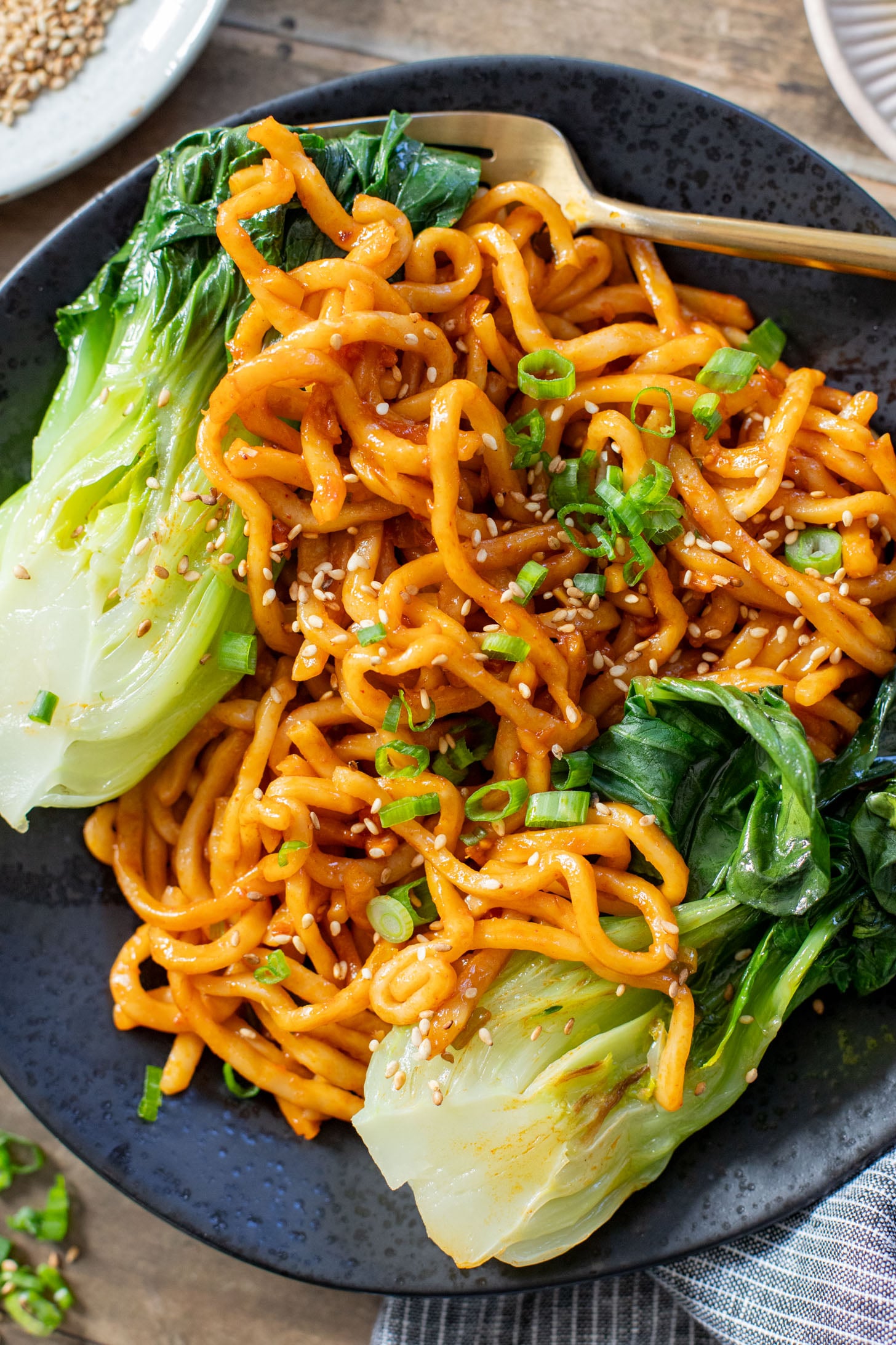 These Trader Joe's Gochujang Noodles are ready in 20 minutes and pack the perfect amount of heat. The perfect one-pot noodle recipe | ThisSavoryVegan.com