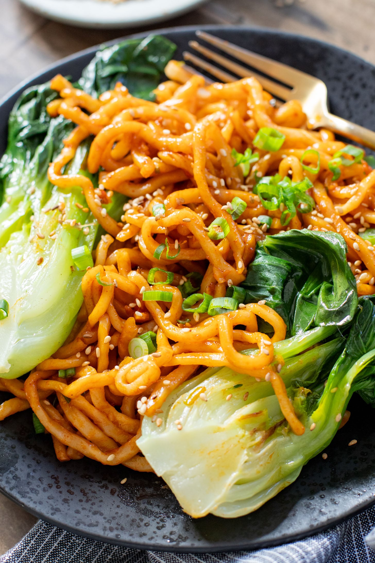These Trader Joe's Gochujang Noodles are ready in 20 minutes and pack the perfect amount of heat. The perfect one-pot noodle recipe | ThisSavoryVegan.com