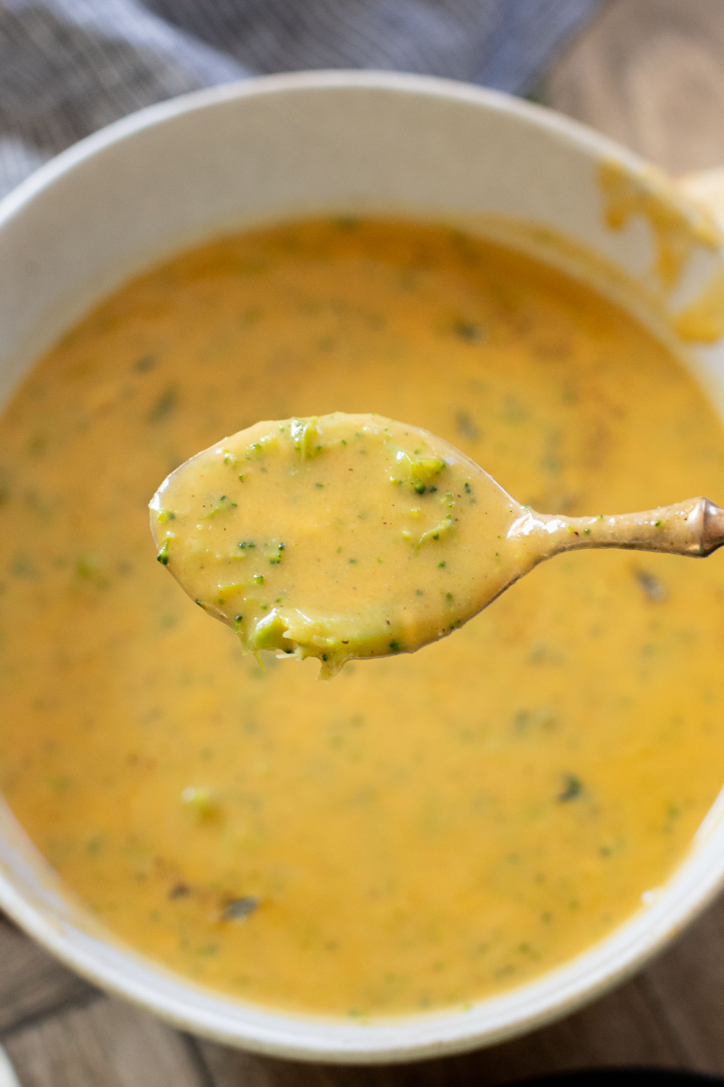 This Vegan Broccoli & Cheddar Soup is creamy & delicious. Made dairy-free and has some extra sneaky veggies too | ThisSavoryVegan.com