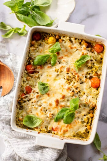This Pesto Orzo Chickpea Bake is the perfect one pot vegan casserole! Ready in 40 minutes and so delicious | ThisSavoryVegan.com