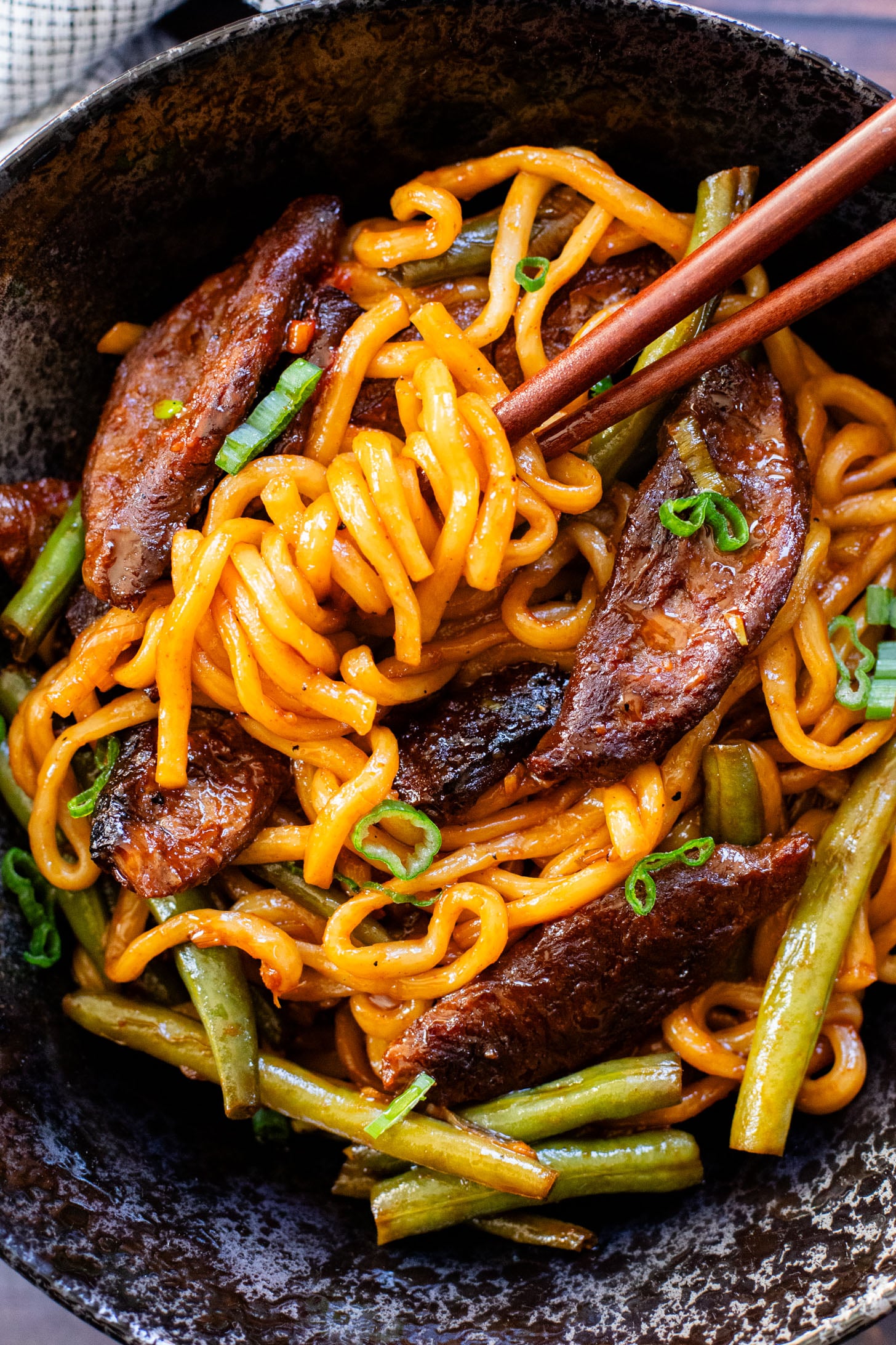 This Trader Joe's Vegan Bulgogi Stir-Fry is a one-pot dinner that comes together in just 30 minutes. Perfect for a weeknight | ThisSavoryVegan.com