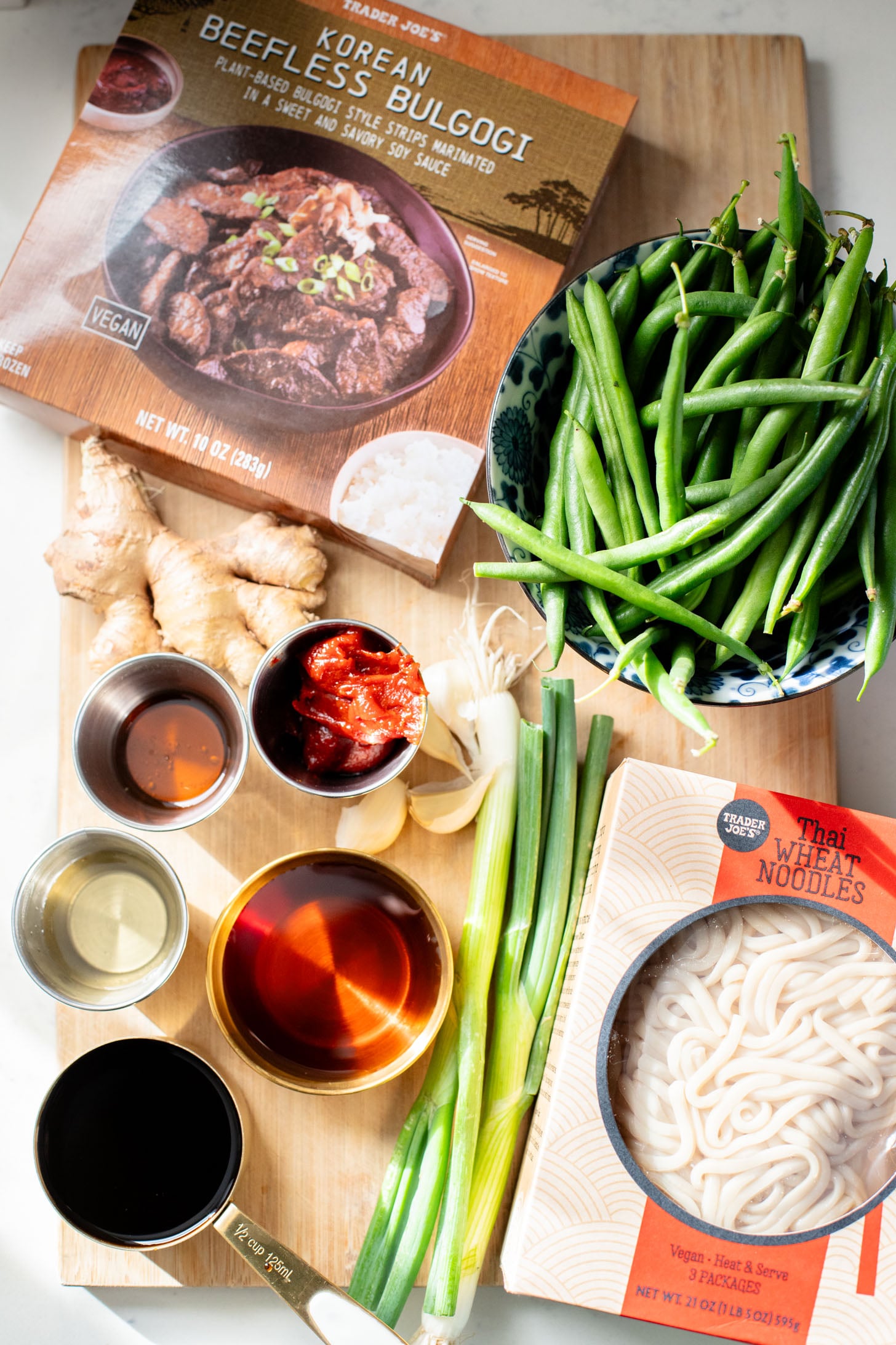 This Trader Joe's Vegan Bulgogi Stir-Fry is a one-pot dinner that comes together in just 30 minutes. Perfect for a weeknight | ThisSavoryVegan.com