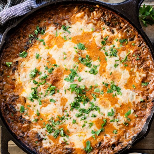 This Lentil & Spinach Skillet is an easy and delicious one-pot dinner that is ready in under an hour! Perfect family dinner | ThisSavoryVegan.com