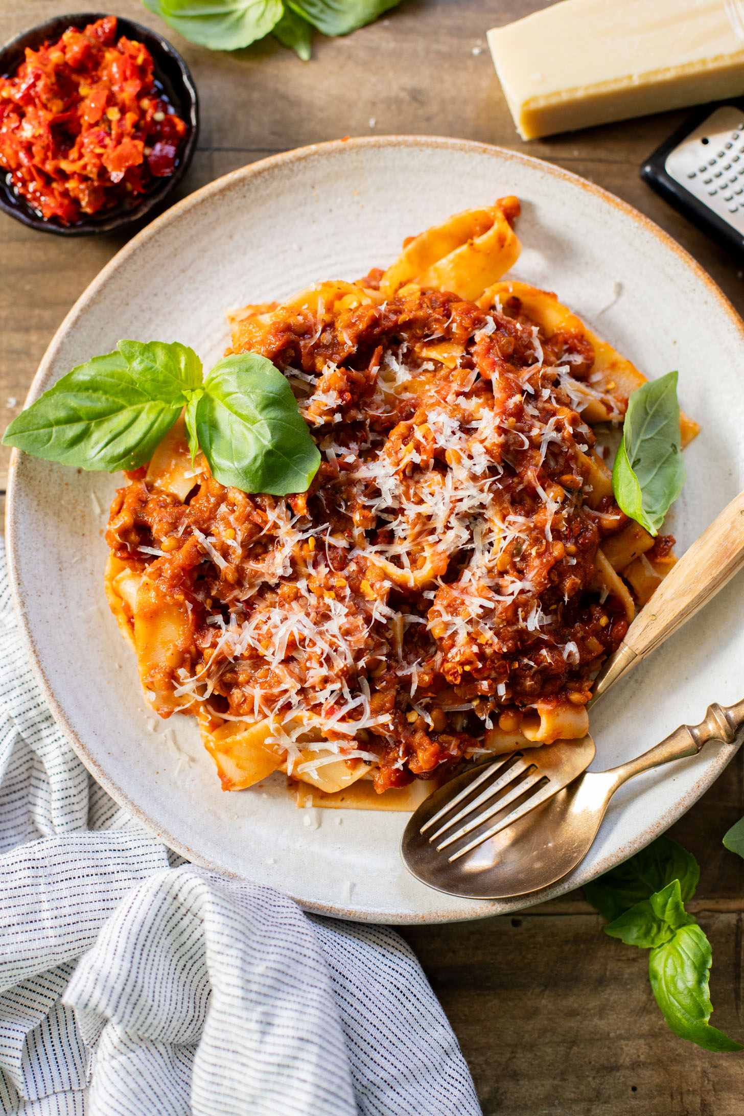 This Spicy Lentil Bolognese is a simple, protein-packed pasta sauce that is simple to make and super delicious | ThisSavoryVegan.com