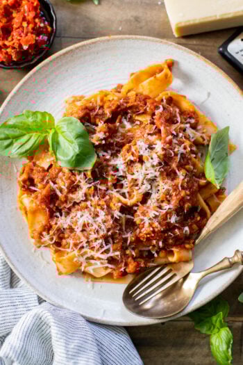 This Spicy Lentil Bolognese is a simple, protein-packed pasta sauce that is simple to make and super delicious | ThisSavoryVegan.com