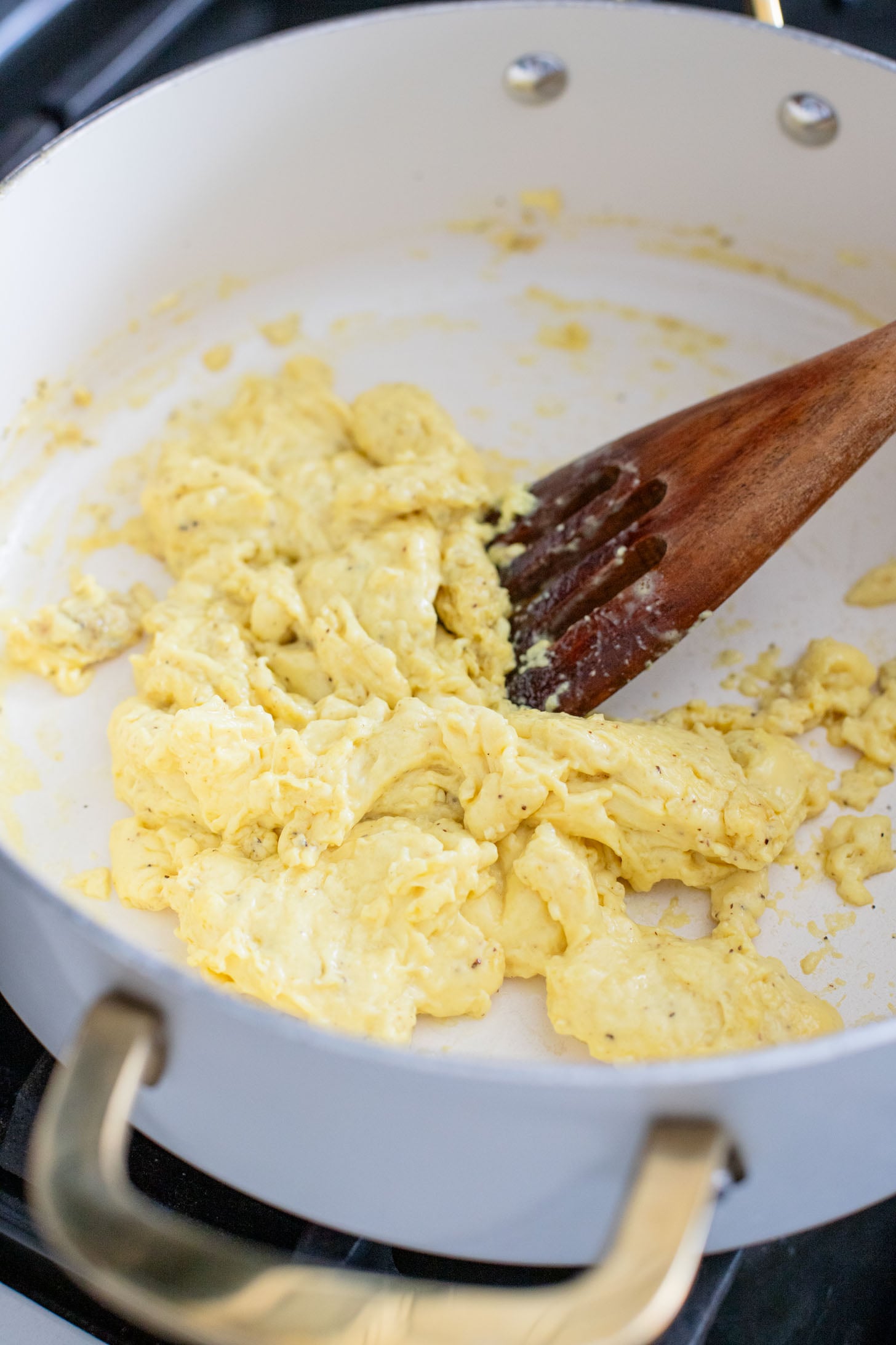 This Cabbage and Rice Noodle Stir-Fry is great for a weeknight when you are short on time for dinner. Noddles, veggies & vegan eggs for protein | ThisSavoryVegan.com