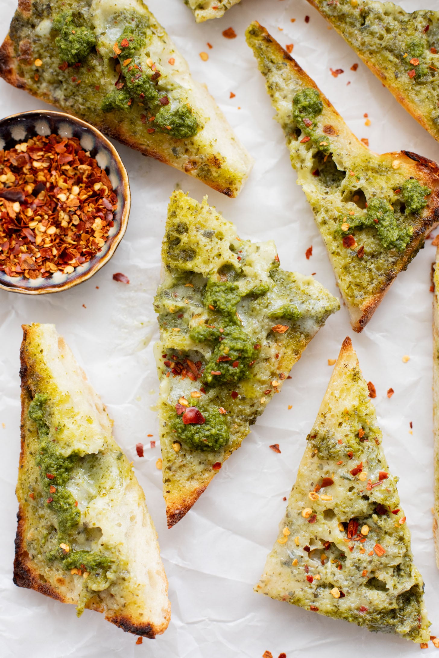 This Trader Joe's Cheesy Chimichurri Garlic Bread is the perfect vegan side dish. This is garlic bread on a whole other level | ThisSavoryVegan.com