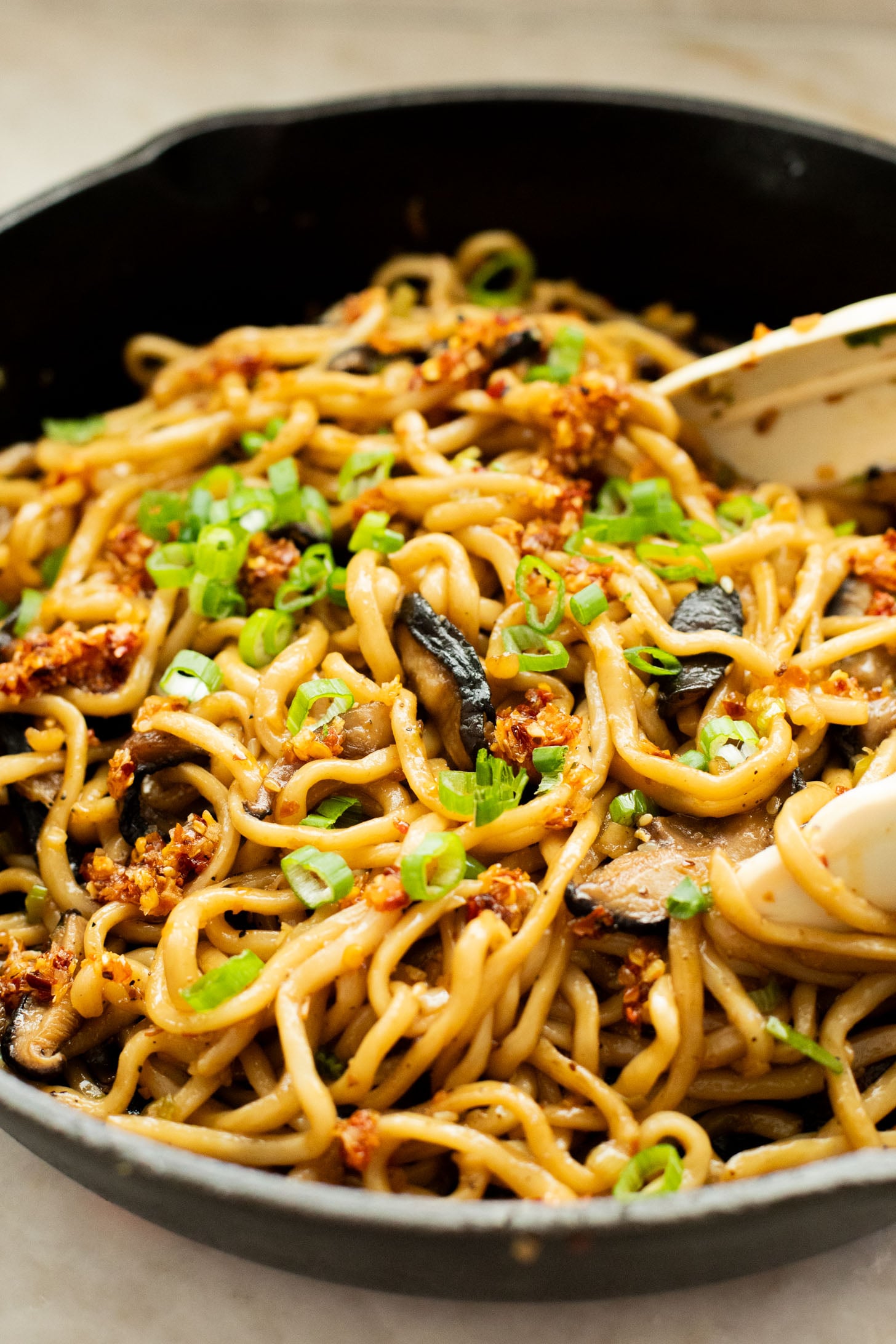 These Trader Joe's Shiitake Soyaki Noodles are a one-pot dinner that is ready in just 25 minutes. Perfect weeknight dinner | ThisSavoryVegan.com
