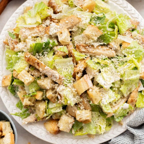This is the BEST Vegan Chicken Caesar Salad! The dressing is creamy, the vegan chicken is crispy. The perfect lunch or dinner | ThisSavoryVegan.com