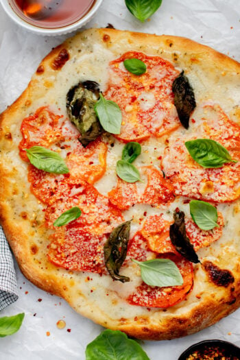 This Hot Agave Cheese Pizza is a dairy-free pizza that has simple ingredients but packs in the flavor. The perfect blend of spicy & sweet | ThisSavoryVegan.com