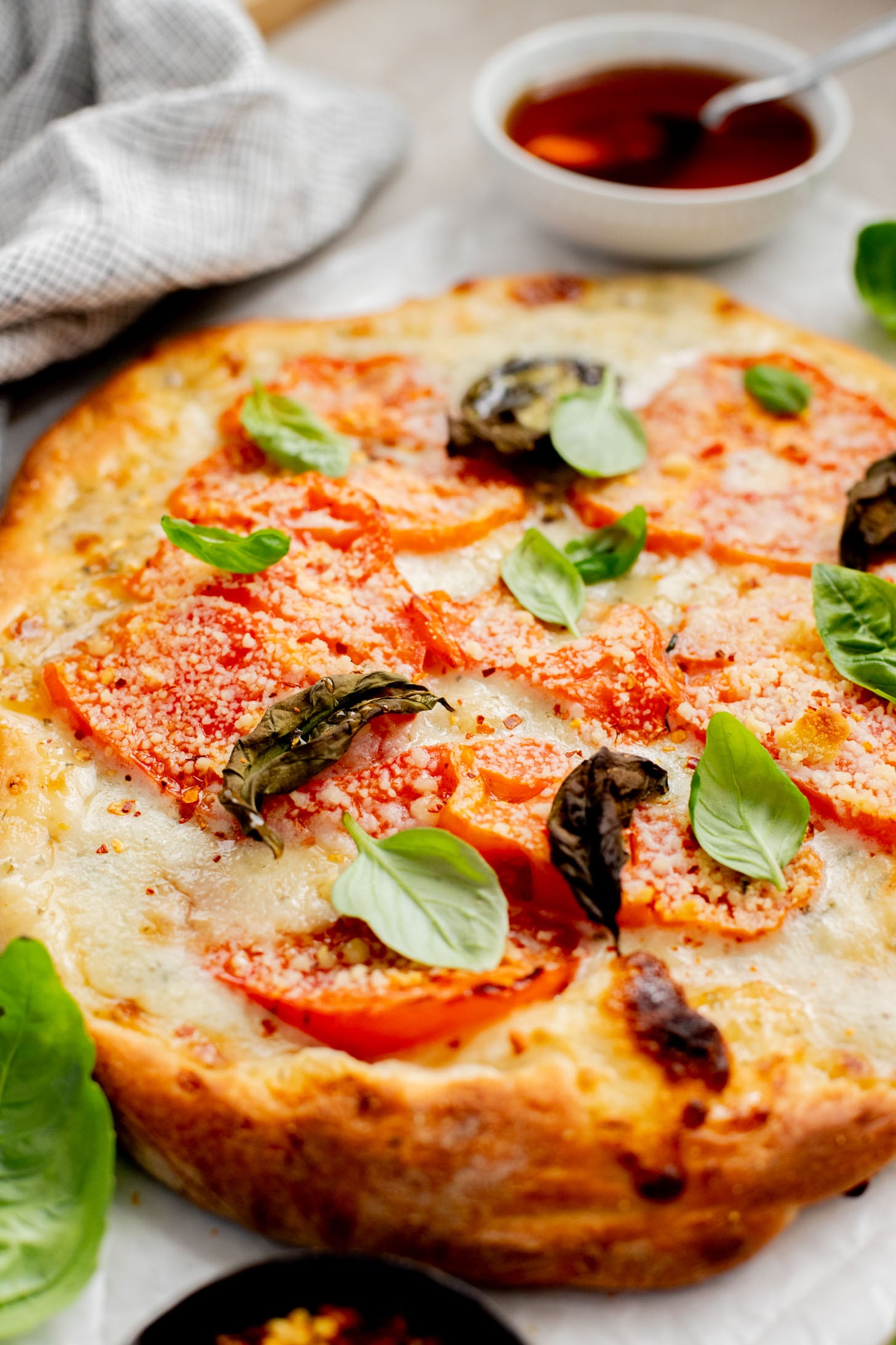 This Hot Agave Cheese Pizza is a dairy-free pizza that has simple ingredients but packs in the flavor. The perfect blend of spicy & sweet | ThisSavoryVegan.com