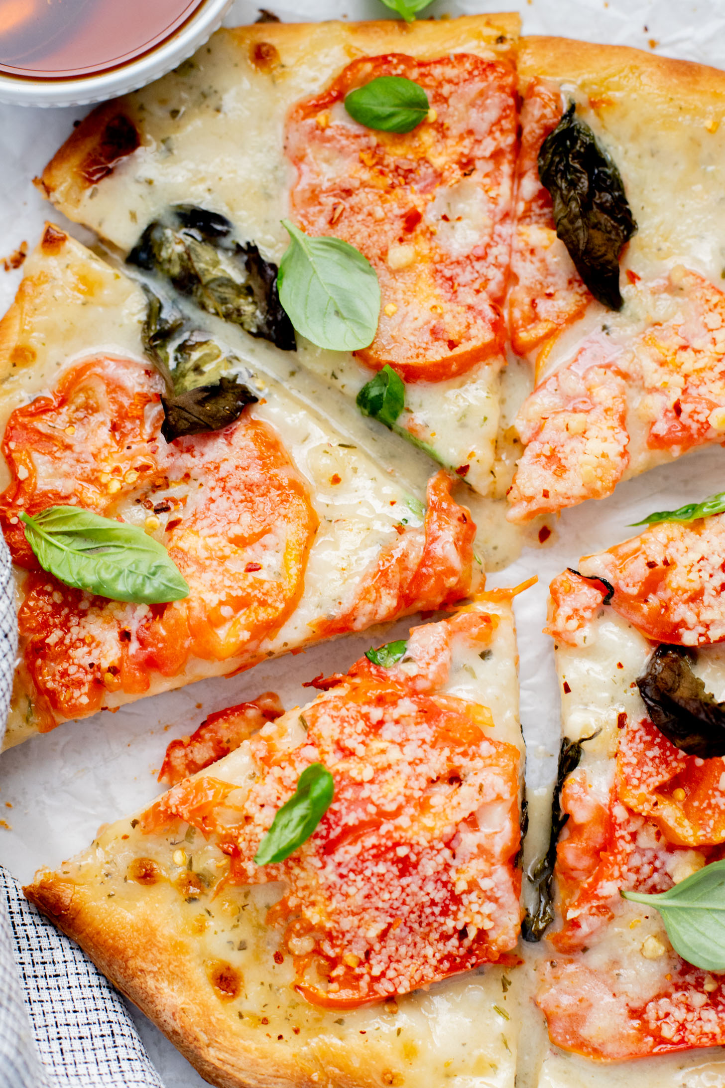 This Hot Agave Cheese Pizza is a dairy-free pizza that has simple ingredients but packs in the flavor. The perfect blend of spicy & sweet | ThisSavoryVegan.com