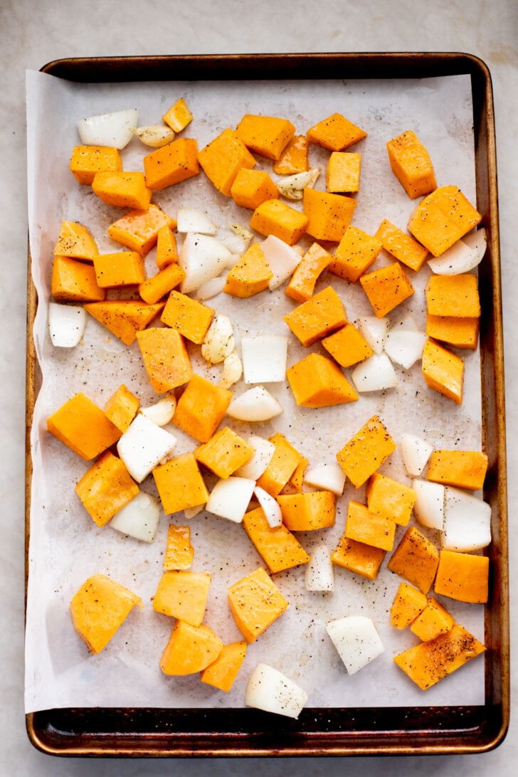 This Butternut Squash Penne with Broccoli is perfectly creamy and is packed with veggies. A delicious dairy-free pasta | ThisSavoryVegan.com