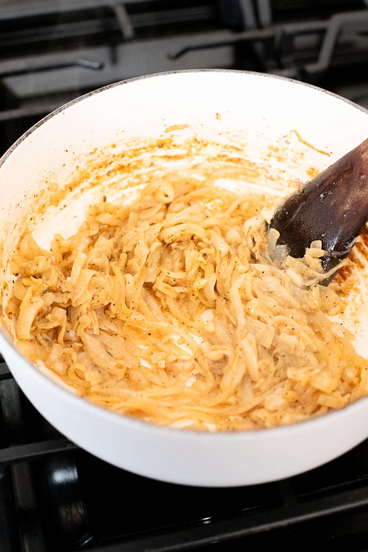These French Onion Scalloped Potatoes are the perfect vegan holiday side dish. Dairy-free, but you'd never know it | ThisSavoryVegan.com