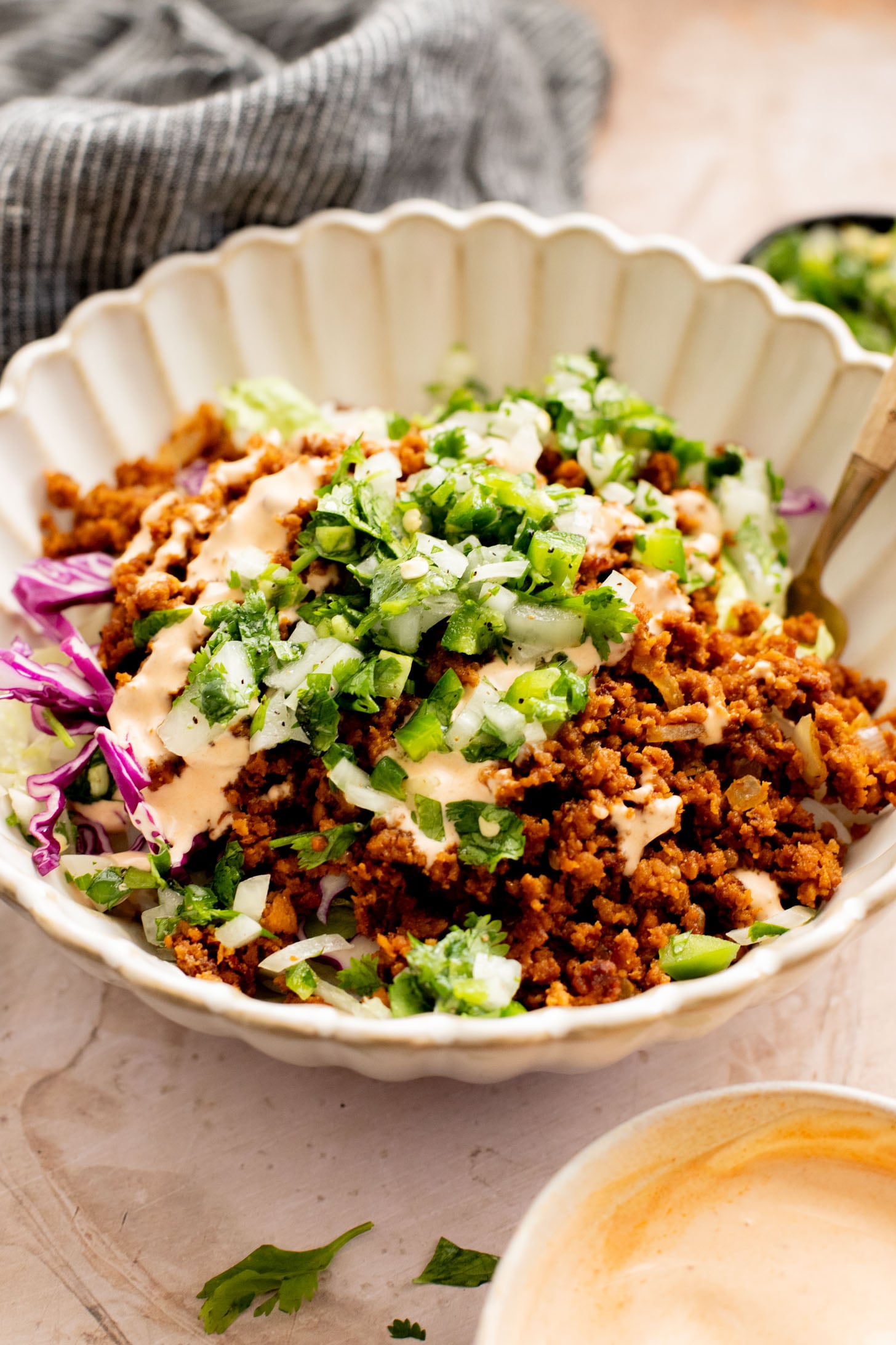 These Vegan Chipotle Beef Rice Bowls are the perfect weeknight dinner. Filled with veggies, plant protein and chipotle mayo | ThisSavoryVegan.com