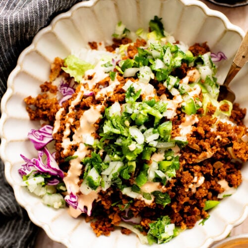 These Vegan Chipotle Beef Rice Bowls are the perfect weeknight dinner. Filled with veggies, plant protein and chipotle mayo | ThisSavoryVegan.com
