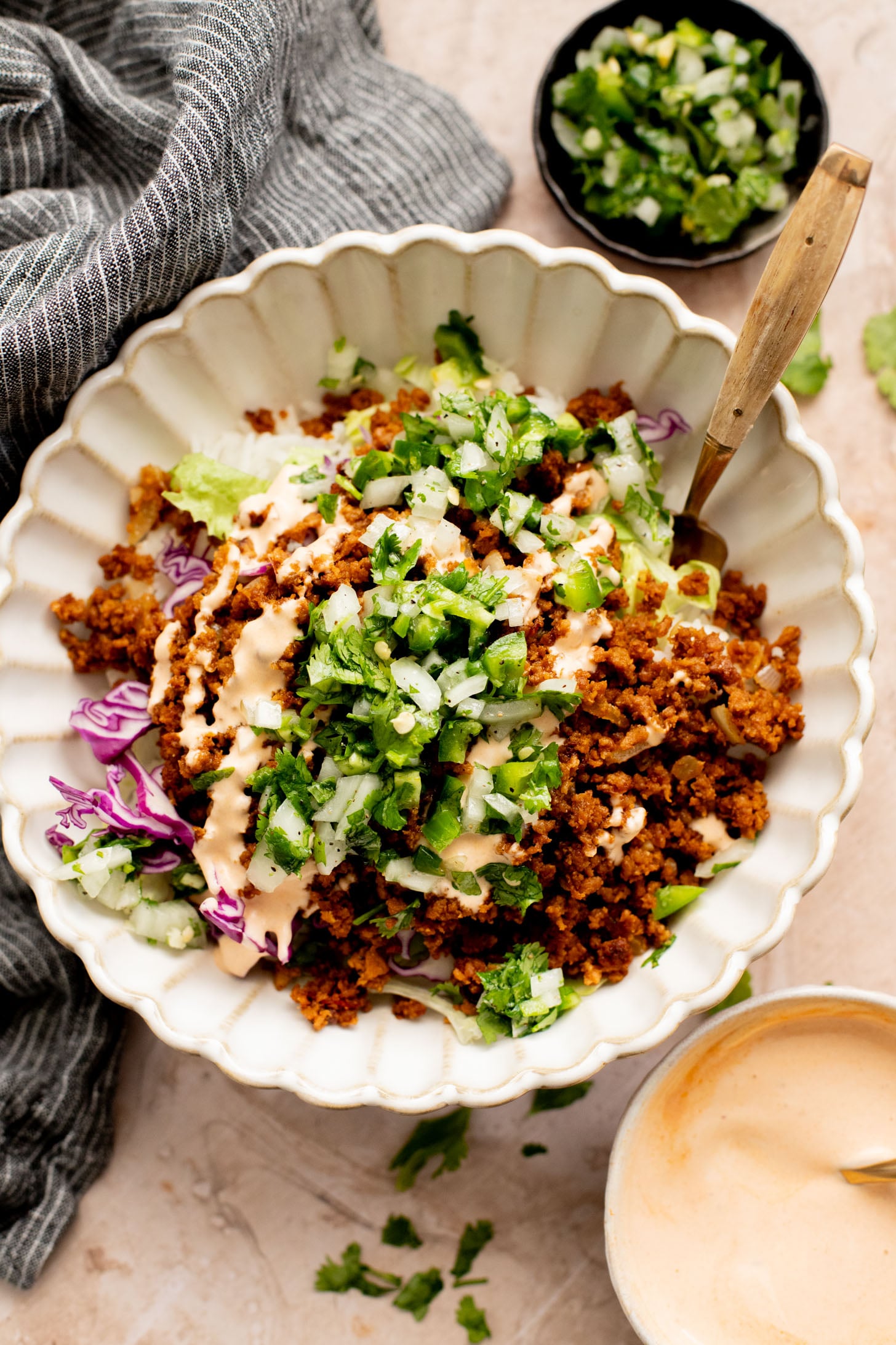 These Vegan Chipotle Beef Rice Bowls are the perfect weeknight dinner. Filled with veggies, plant protein and chipotle mayo | ThisSavoryVegan.com